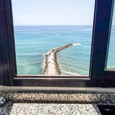 Apartamento Skol 715. Spectacular Corner Duplex In *