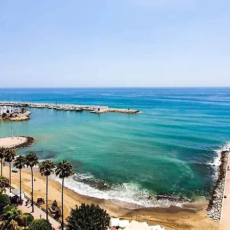 Apartamento Skol 715. Spectacular Corner Duplex In