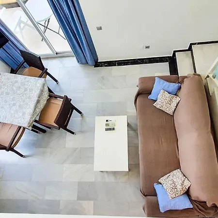 Skol 715. Spectacular Corner Duplex In Apartment