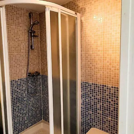 Apartman Skol 715. Spectacular Corner Duplex In *