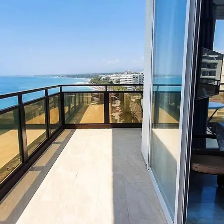 Skol 715. Spectacular Corner Duplex In