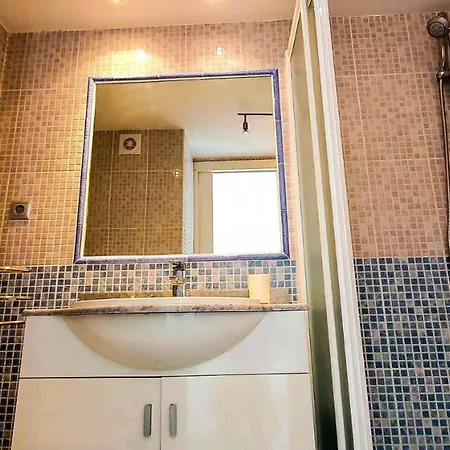 Apartman Skol 715. Spectacular Corner Duplex In