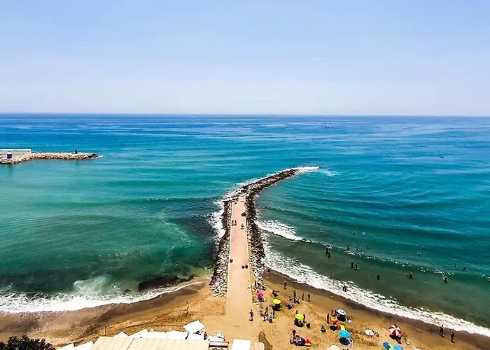 Apartamento Skol 715. Spectacular Corner Duplex In