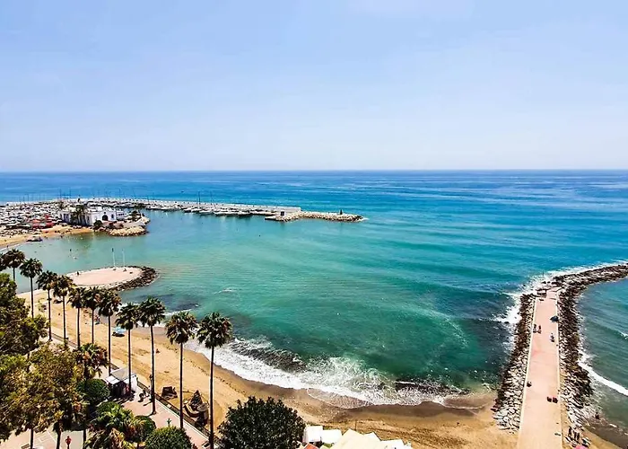 Apartamento Skol 715. Spectacular Corner Duplex In