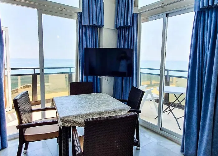 Διαμέρισμα Skol 715. Spectacular Corner Duplex In *