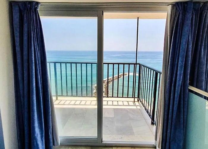 Διαμέρισμα Skol 715. Spectacular Corner Duplex In Μαρμπέλλα